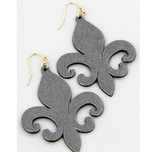 Dark Silver Faux Textured Leather Lightweight Fleur de Lis Dangle Earrings